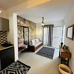 Apartment Elenis Studios&apartments *