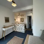 Elenis Studios&apartments