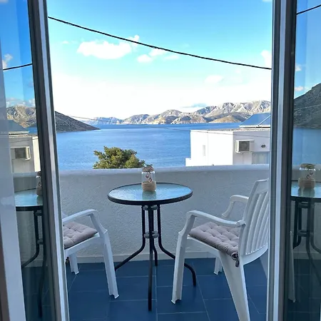 Elenis Studios&apartments *