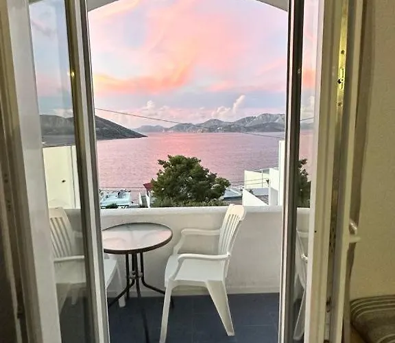 Elenis Studios&apartments *