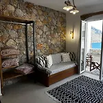 Elenis Studios&apartments شقة *