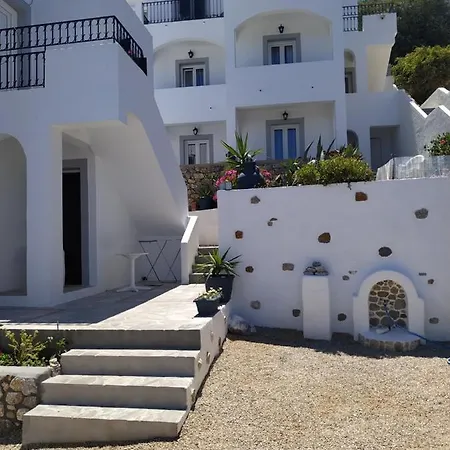 Elenis Studios&apartments
