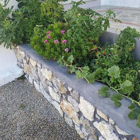 Daire Elenis Studios&apartments Masouri