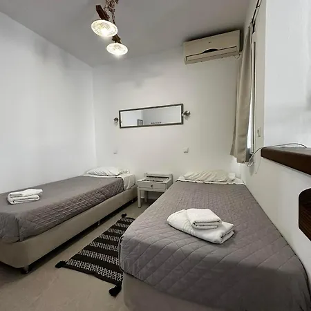 Elenis Studios&apartments