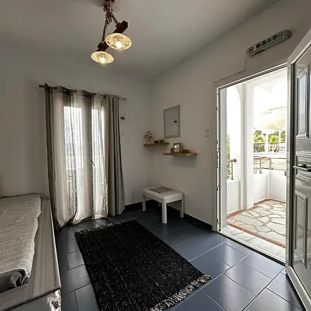 Elenis Studios&apartments *