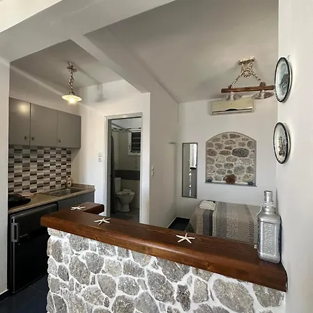 Daire Elenis Studios&apartments Masouri