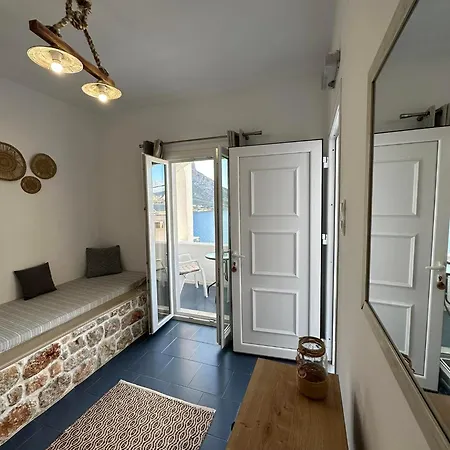 Elenis Studios&apartments