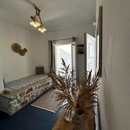Elenis Studios&apartments