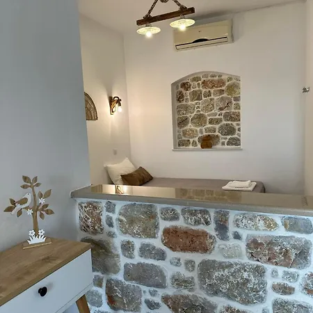 Daire Elenis Studios&apartments Masouri