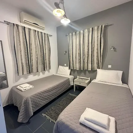 Elenis Studios&apartments *