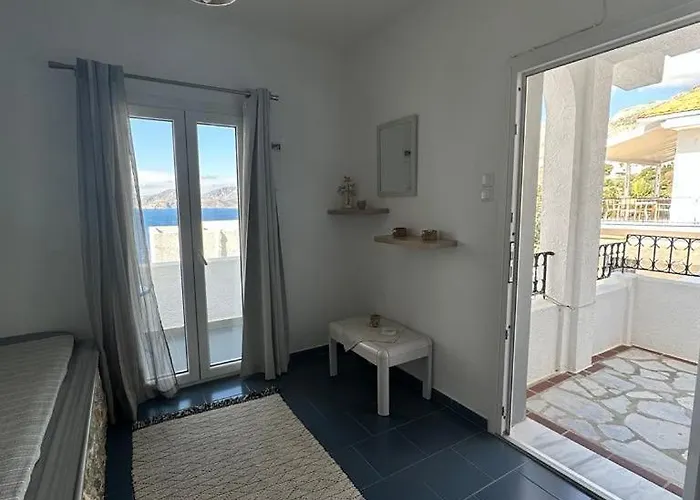 Elenis Studios&apartments شقة *