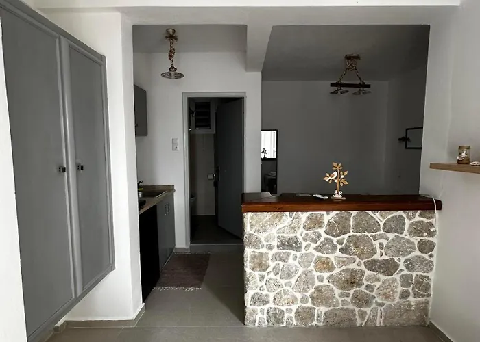 Elenis Studios&apartments شقة ماسوري