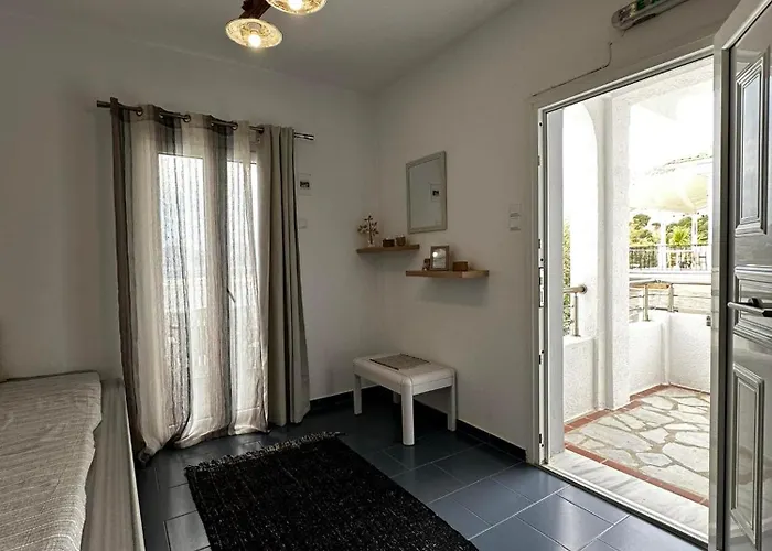 Elenis Studios&apartments *